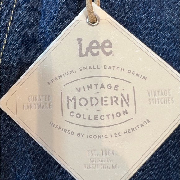 Lee Jeans Women's Vintage Modern Cut Off Shorts - Blue - Mini Shorts - Picture 8 of 9